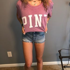 pink vs shirt